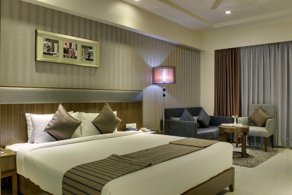 Hotel Suba Grand Dahej Exterior foto